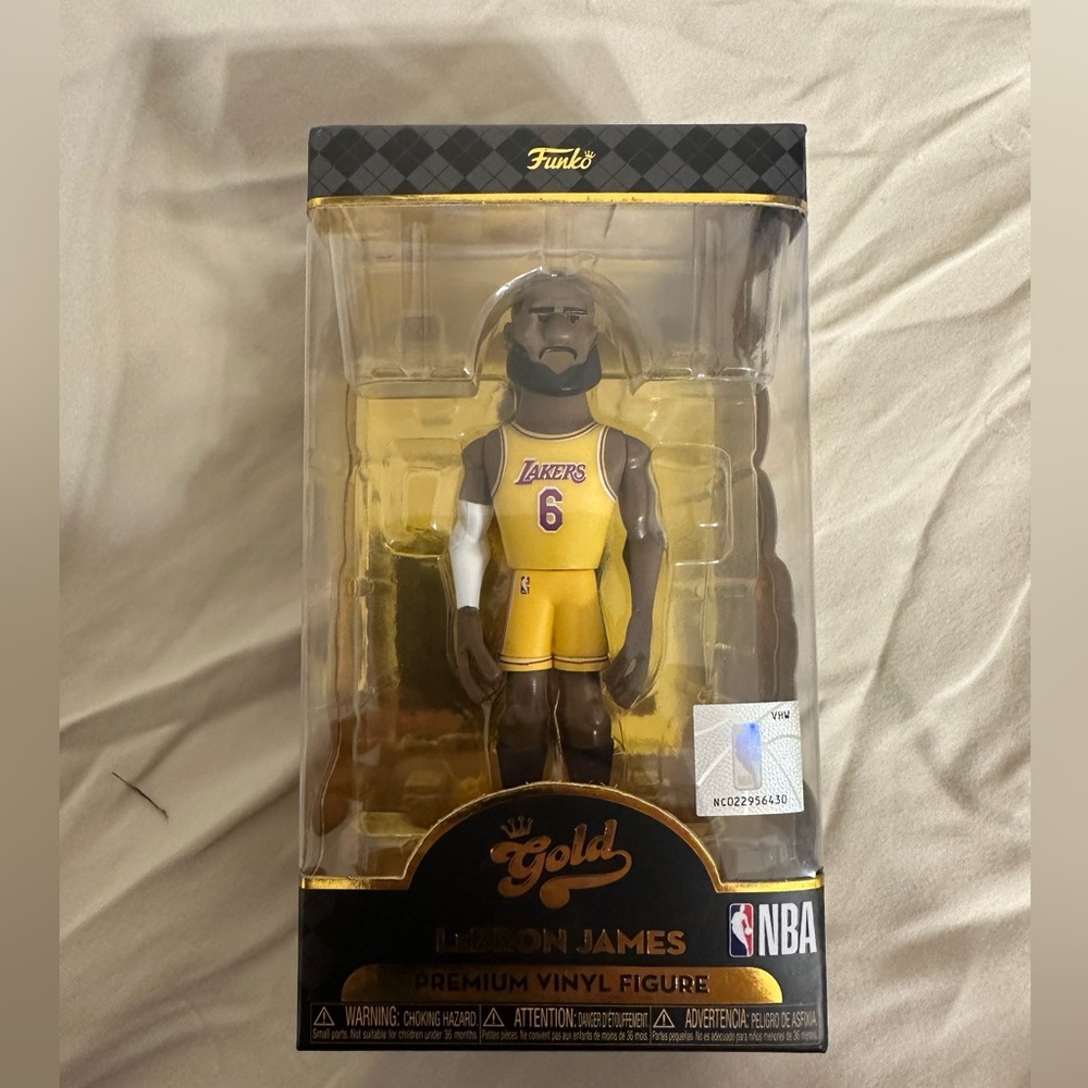 Lebron James Funko Gold